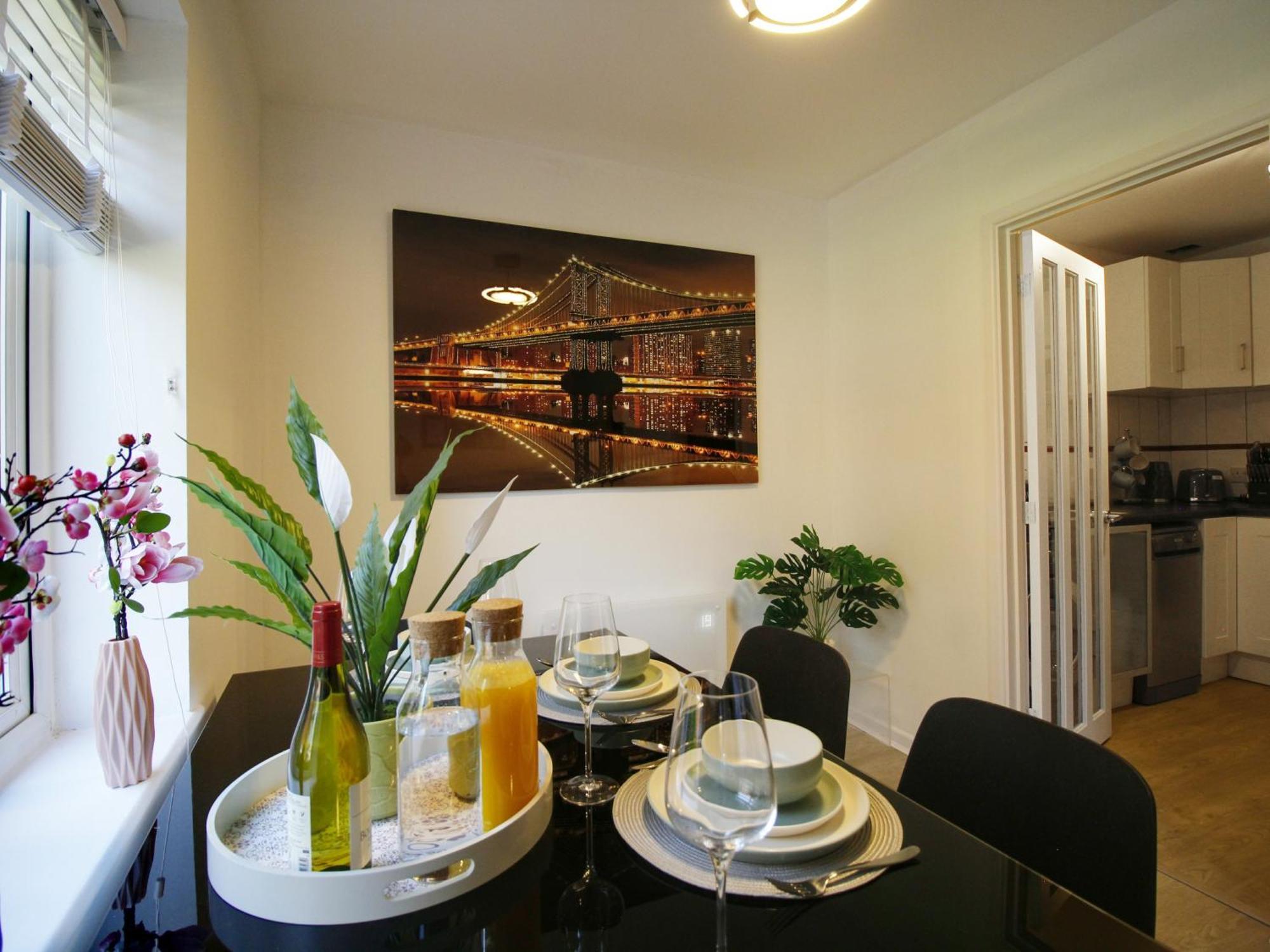 דירות רדינג 2Bdr Flat Rg1 - Free Open Parking מראה חיצוני תמונה