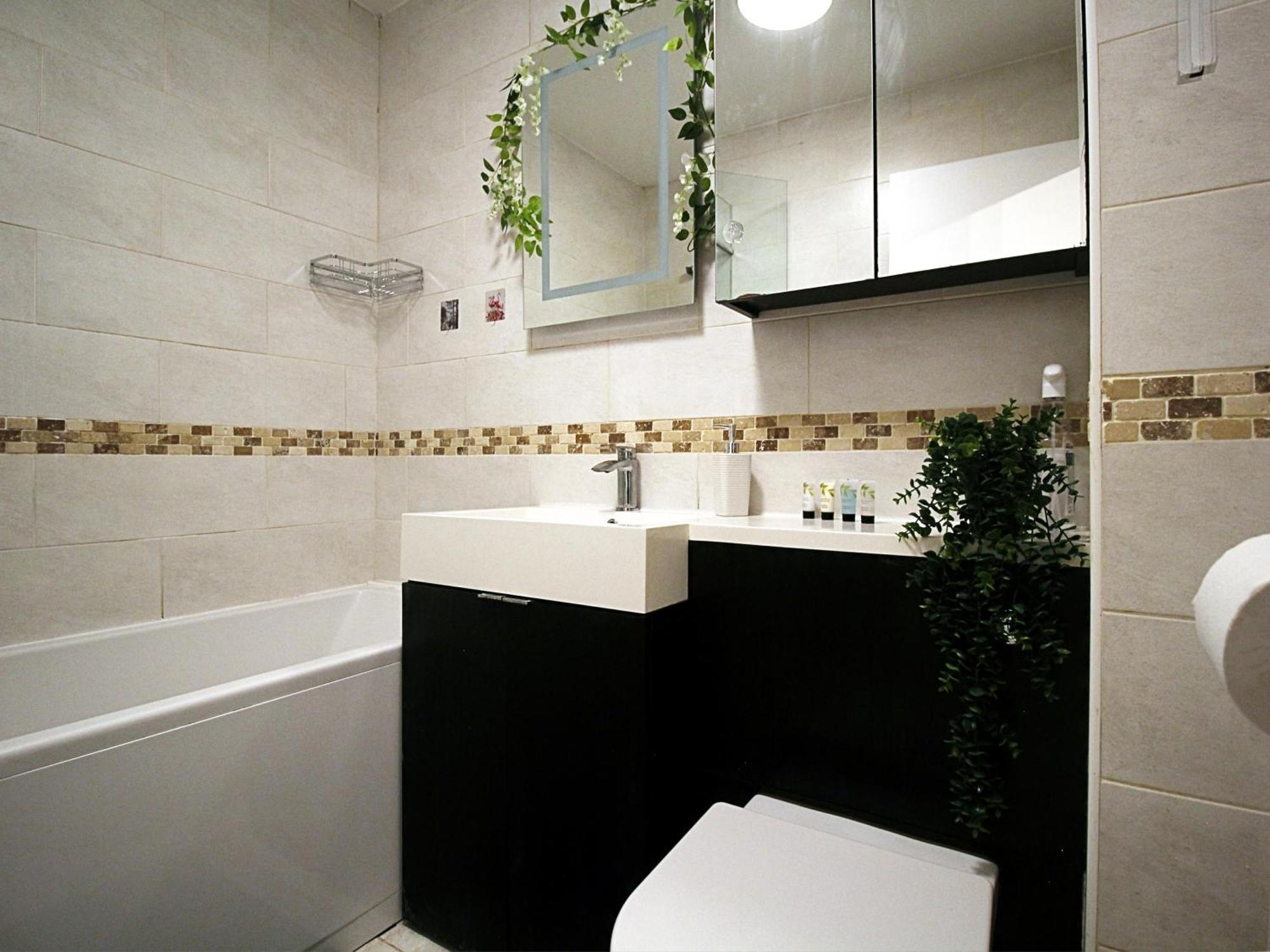 דירות רדינג 2Bdr Flat Rg1 - Free Open Parking מראה חיצוני תמונה